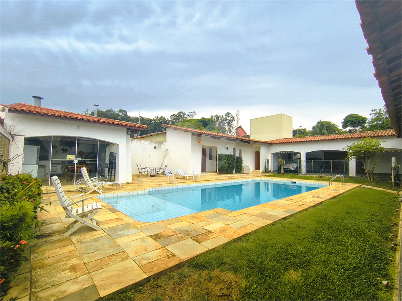 Casa à venda com 5 quartos, sendo 4 suítes, em Jardim Dom Bosco, Indaiatuba, SP