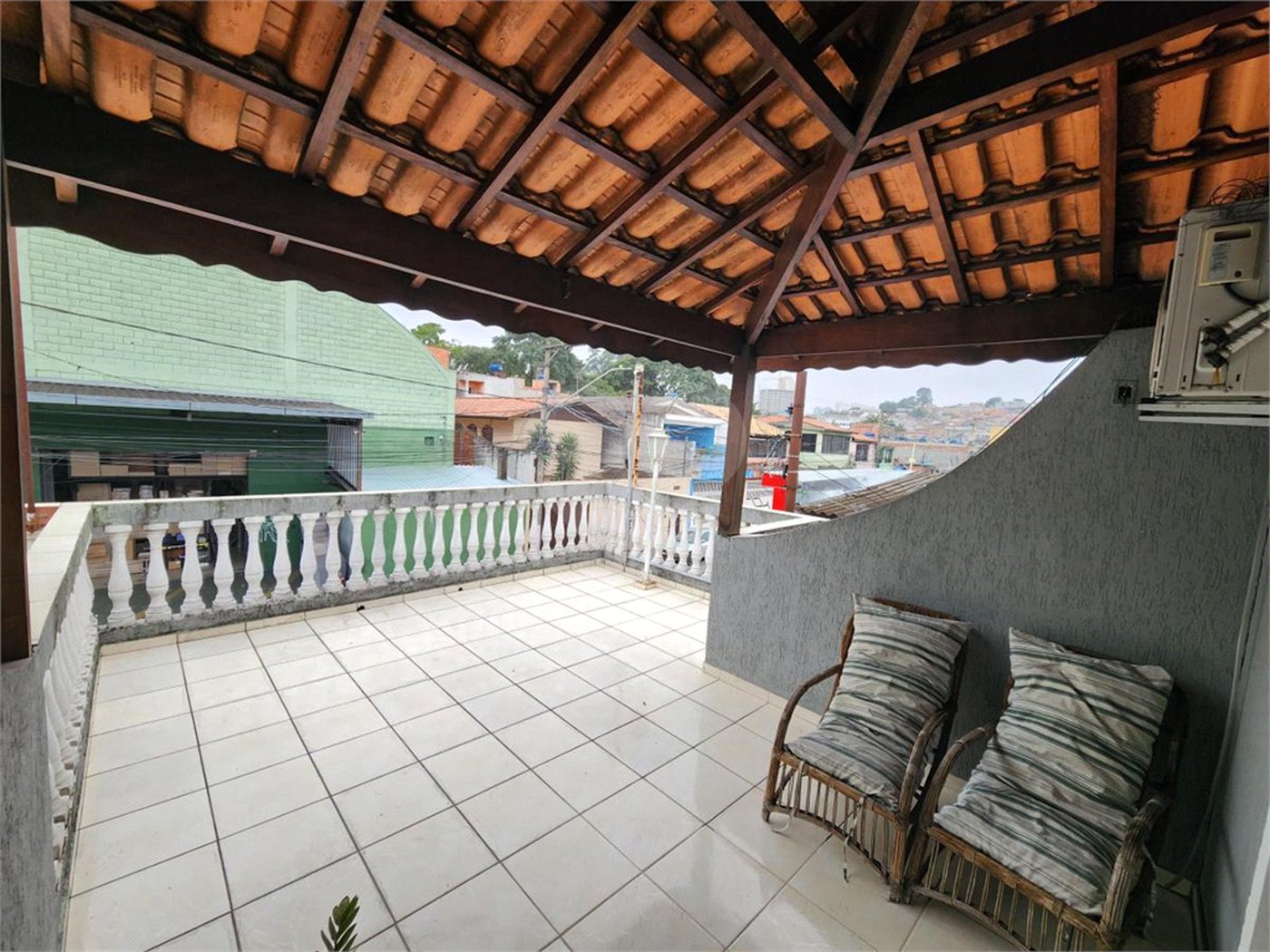 Sobrado à venda com 3 quartos, sendo 1 suíte,  em Jardim Ana Maria, São Paulo, SP