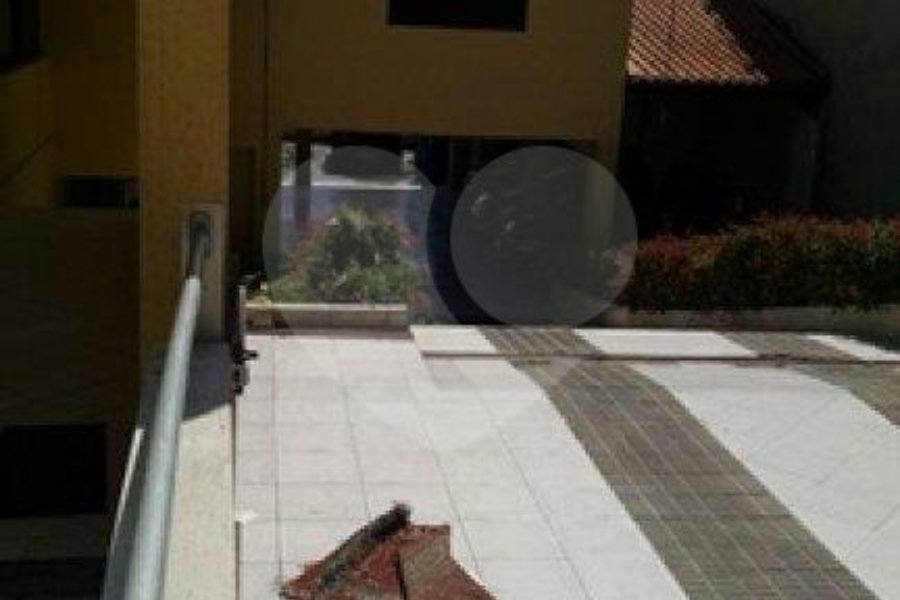 Casa Térrea à venda com 5 quartos, sendo 2 suítes, em Jardim Vila Galvão, Guarulhos, SP