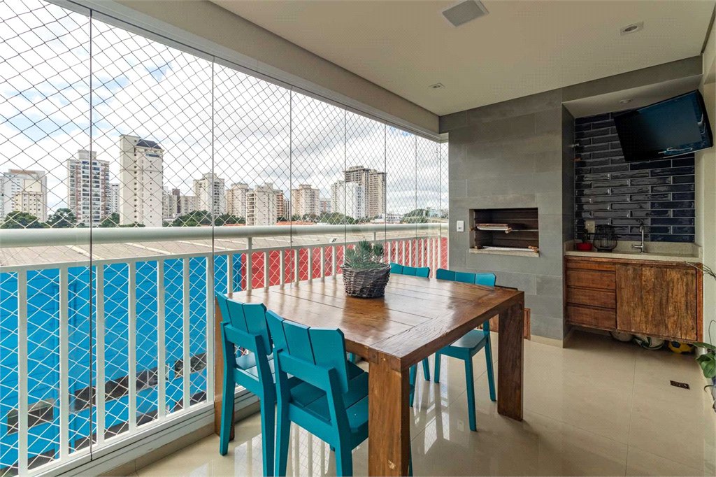 Apartamento à venda com 3 quartos, sendo 1 suíte, em Campo Belo, São Paulo, SP