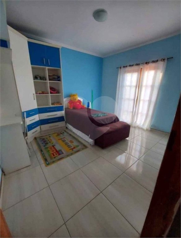 Casa à venda com 4 quartos, sendo 3 suítes,  no Centro, Bom Jesus dos Perdões, SP