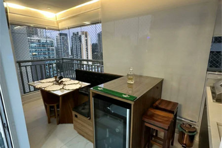 Apartamento à venda com 3 quartos, sendo 1 suíte,  em Butantã, São Paulo, SP