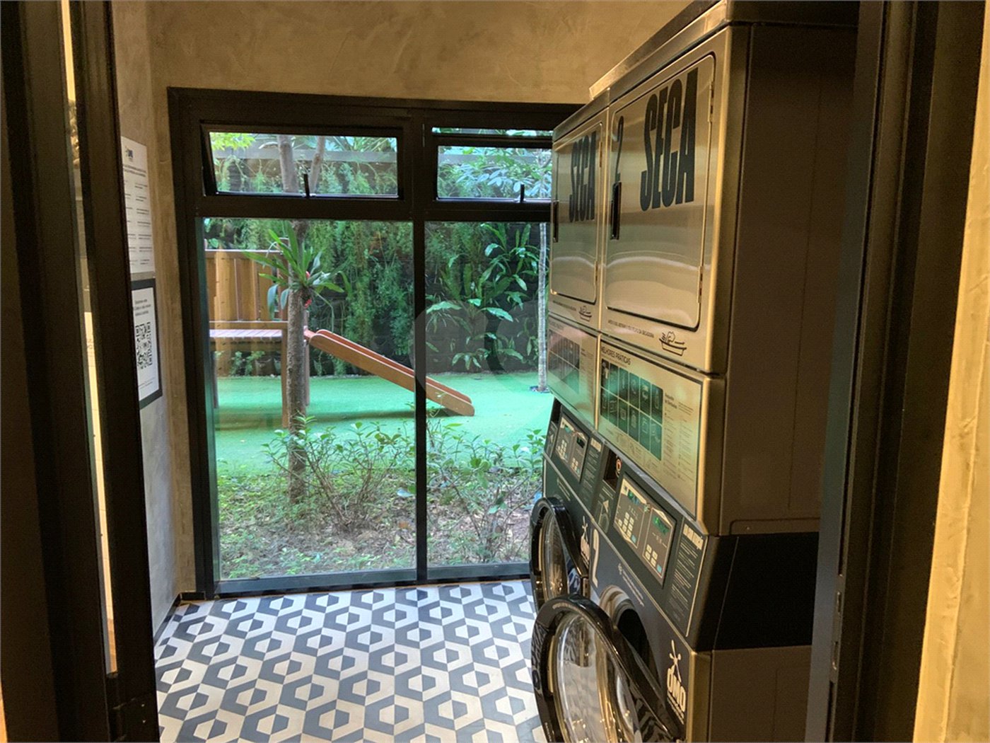 Apartamento à venda ou para alugar com 1 quarto em Pinheiros, São Paulo, SP