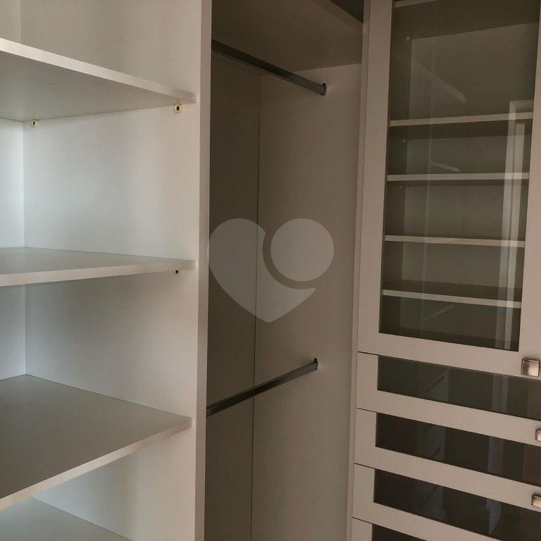 Apartamento à venda com 3 suítes em Vila Suzana, São Paulo, SP