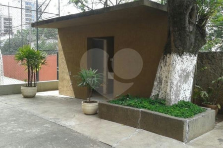 Apartamento à venda com 3 quartos, sendo 1 suíte, em Vila Paulicéia, São Paulo, SP