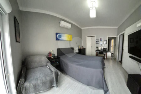 Casa à venda com 3 suítes em Bela Aliança, São Paulo, SP