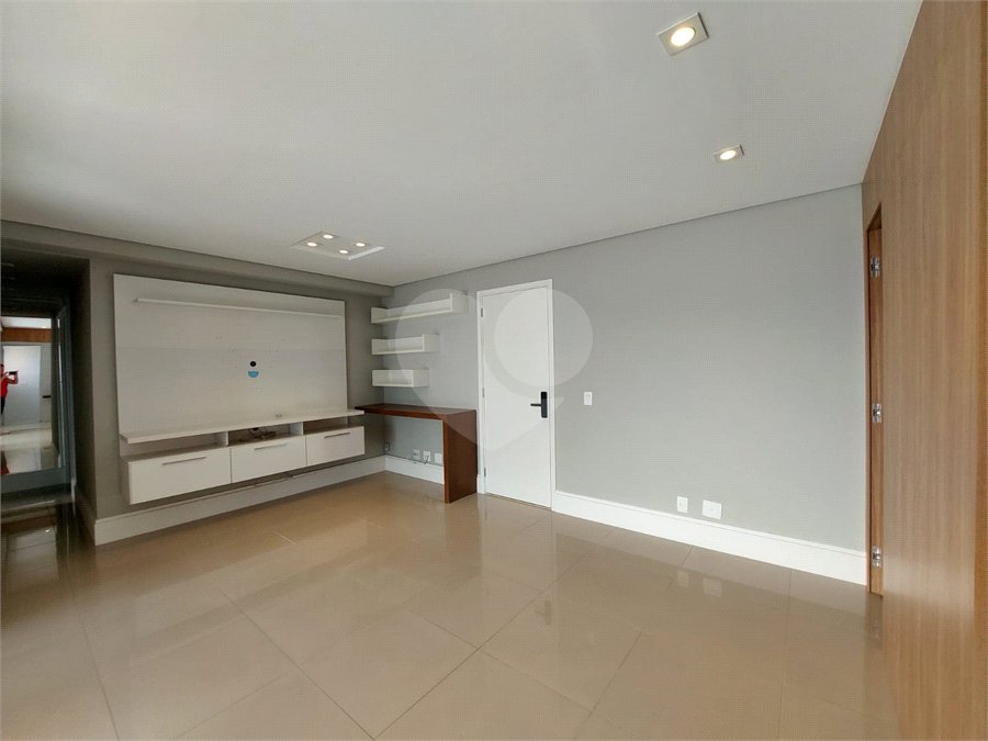 Apartamento à venda com 3 quartos, sendo 1 suíte, em Vila Leopoldina, São Paulo, SP
