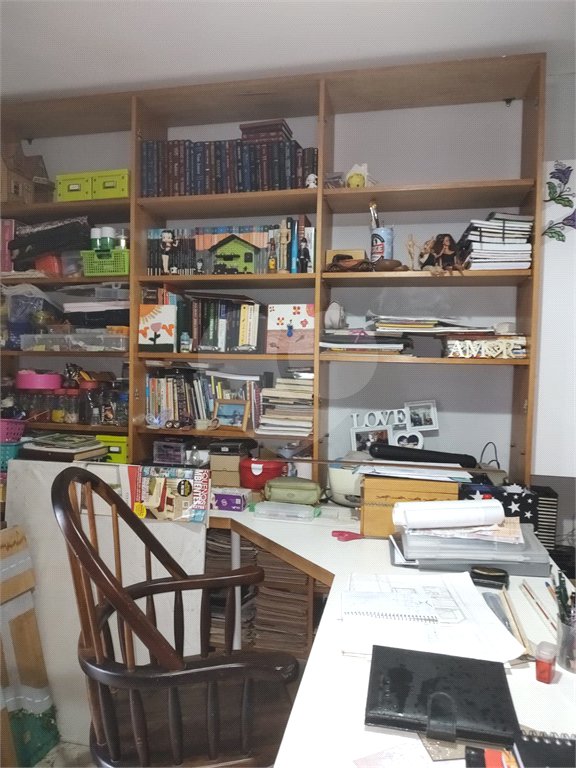 Sobrado à venda com 4 quartos, sendo 1 suíte, em Horto, São Paulo, SP
