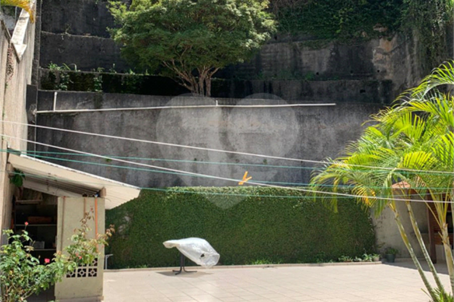 Sobrado à venda com 3 quartos, sendo 2 suítes, em Jardim São Bento, São Paulo, SP