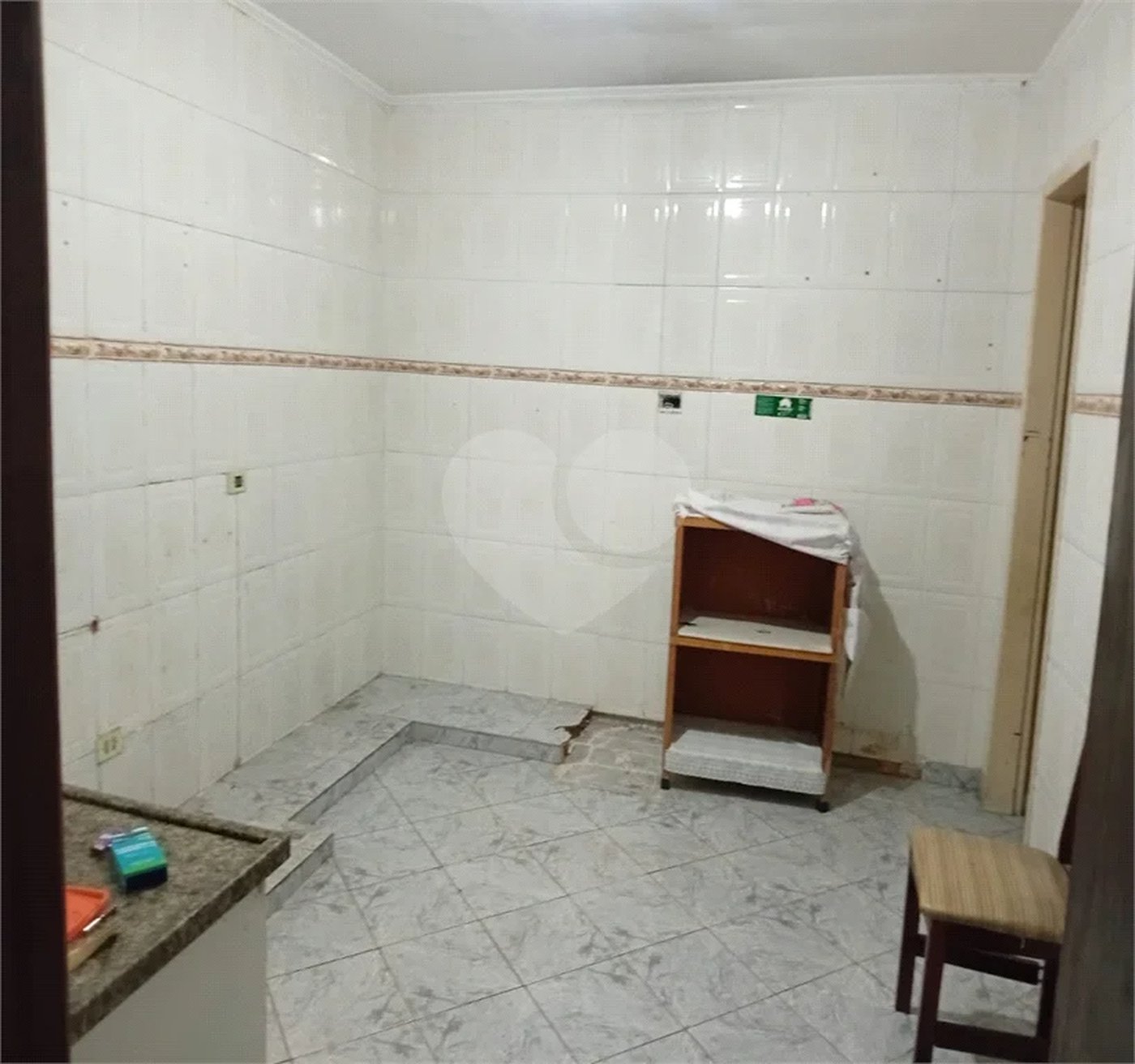 Casa Térrea à venda com 4 quartos, sendo 1 suíte, em Vila Antonieta, São Paulo, SP