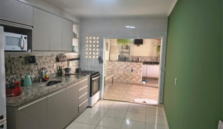 Casa à venda com 2 quartos, sendo 1 suíte,  em Jardim Interlagos, Ribeirão Preto, SP