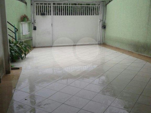 Sobrado à venda com 5 quartos, sendo 4 suítes,  em Horto, São Paulo, SP
