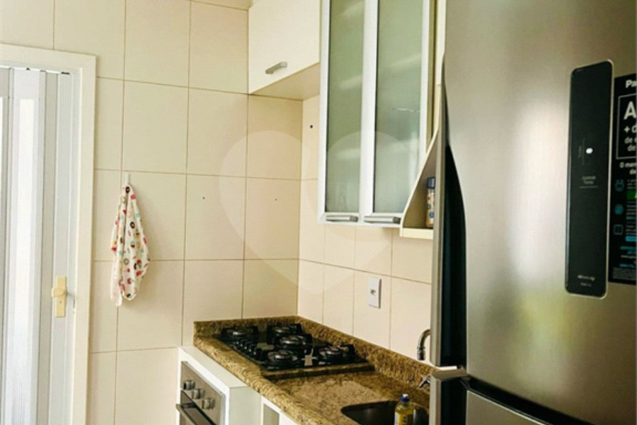 Casa à venda com 3 quartos, sendo 2 suítes, no condomínio Res Green Villagge, São Paulo - SP