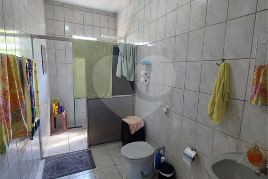 Sobrado à venda com 4 quartos em Vila Clarice, São Paulo, SP