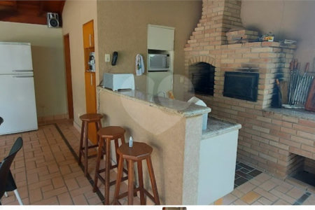 Casa à venda com 4 suítes no condomínio Osato, Atibaia - SP