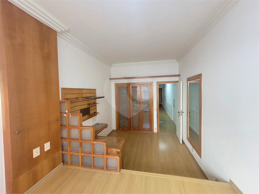 Apartamento à venda com 4 quartos, sendo 1 suíte, em Copacabana, Rio de Janeiro, RJ