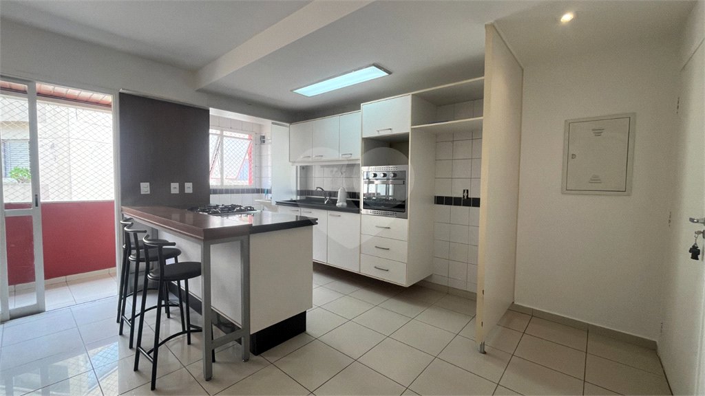 Cobertura à venda com 3 quartos, sendo 2 suítes,  em Vila Ipojuca, São Paulo, SP