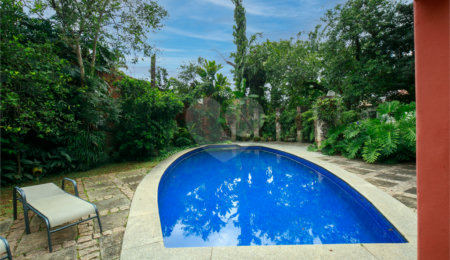 Casa Térrea à venda com 3 quartos, sendo 1 suíte, em Jardim Petrópolis, São Paulo, SP