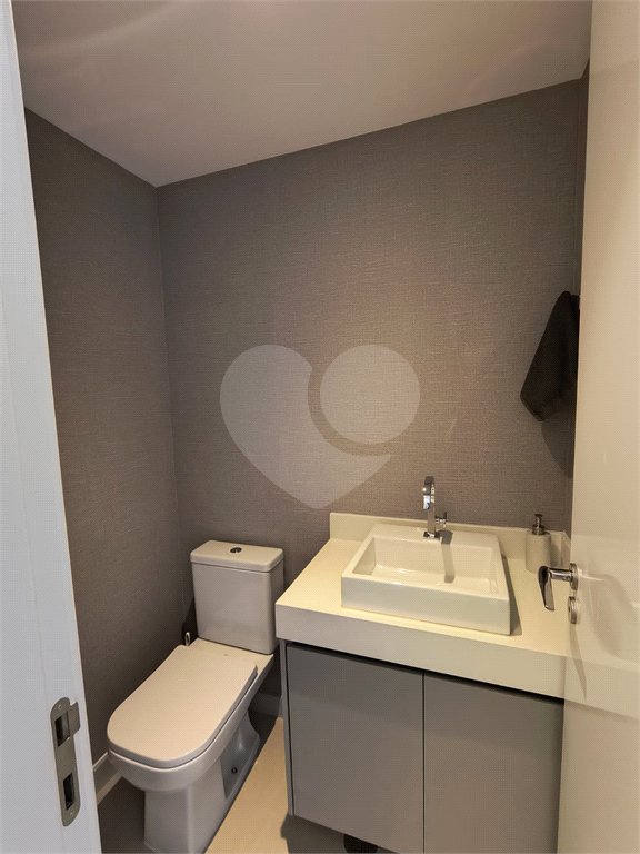Apartamento à venda com 2 quartos, sendo 1 suíte,  em Jardim Caravelas, São Paulo, SP