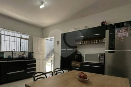 Sobrado à venda com 4 quartos, sendo 1 suíte, em Vila Pirituba, São Paulo, SP