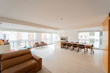 Apartamento à venda com 3 suítes em Campo Belo, São Paulo, SP