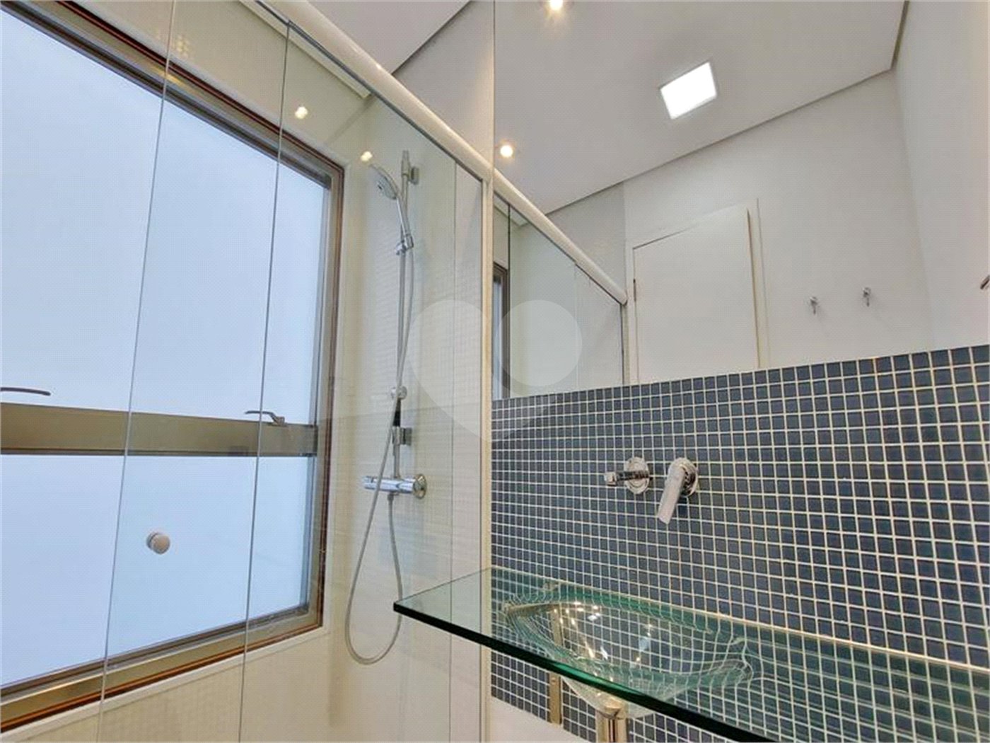 Apartamento à venda com 1 suíte em Jardim das Acácias, São Paulo, SP