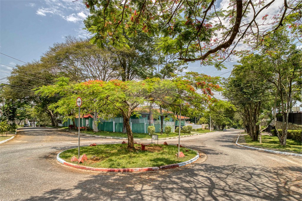 Casa à venda com 4 quartos, sendo 3 suítes, em Interlagos, São Paulo, SP