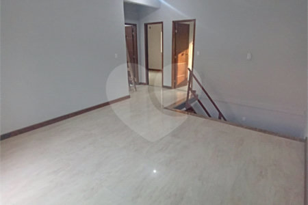 Casa à venda com 4 quartos, sendo 1 suíte, em Campo Grande, Rio de Janeiro, RJ