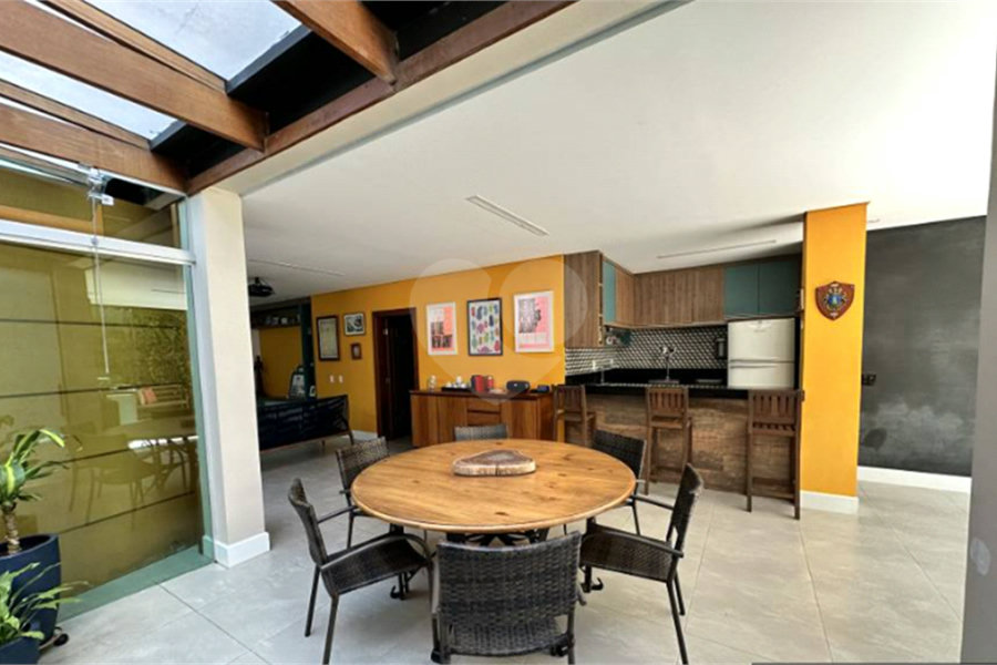 Casa à venda com 4 quartos, sendo 3 suítes, em Mandaqui, São Paulo, SP