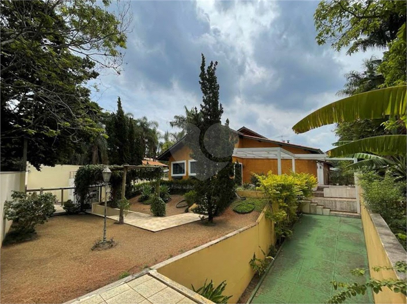 Casa à venda com 4 suítes no condomínio Miollo da Granja, Cotia - SP