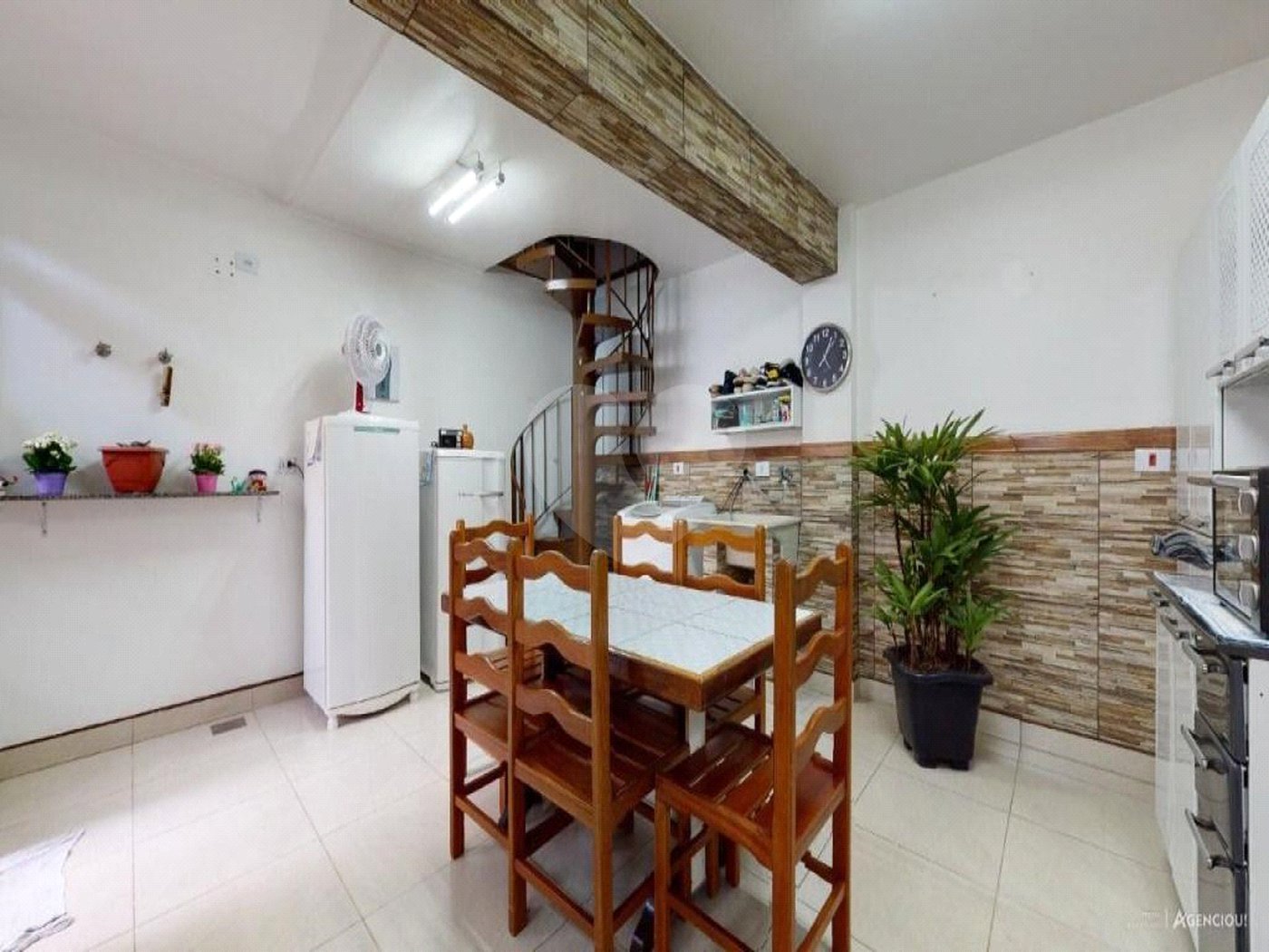 Casa à venda com 3 quartos, sendo 1 suíte, em Ipiranga, São Paulo, SP