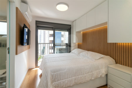 Apartamento à venda com 2 suítes em Santo Amaro, São Paulo, SP