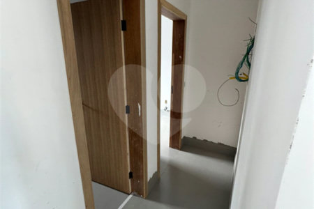Casa à venda com 3 suítes no condomínio Reserva Central Parque, Salto - SP