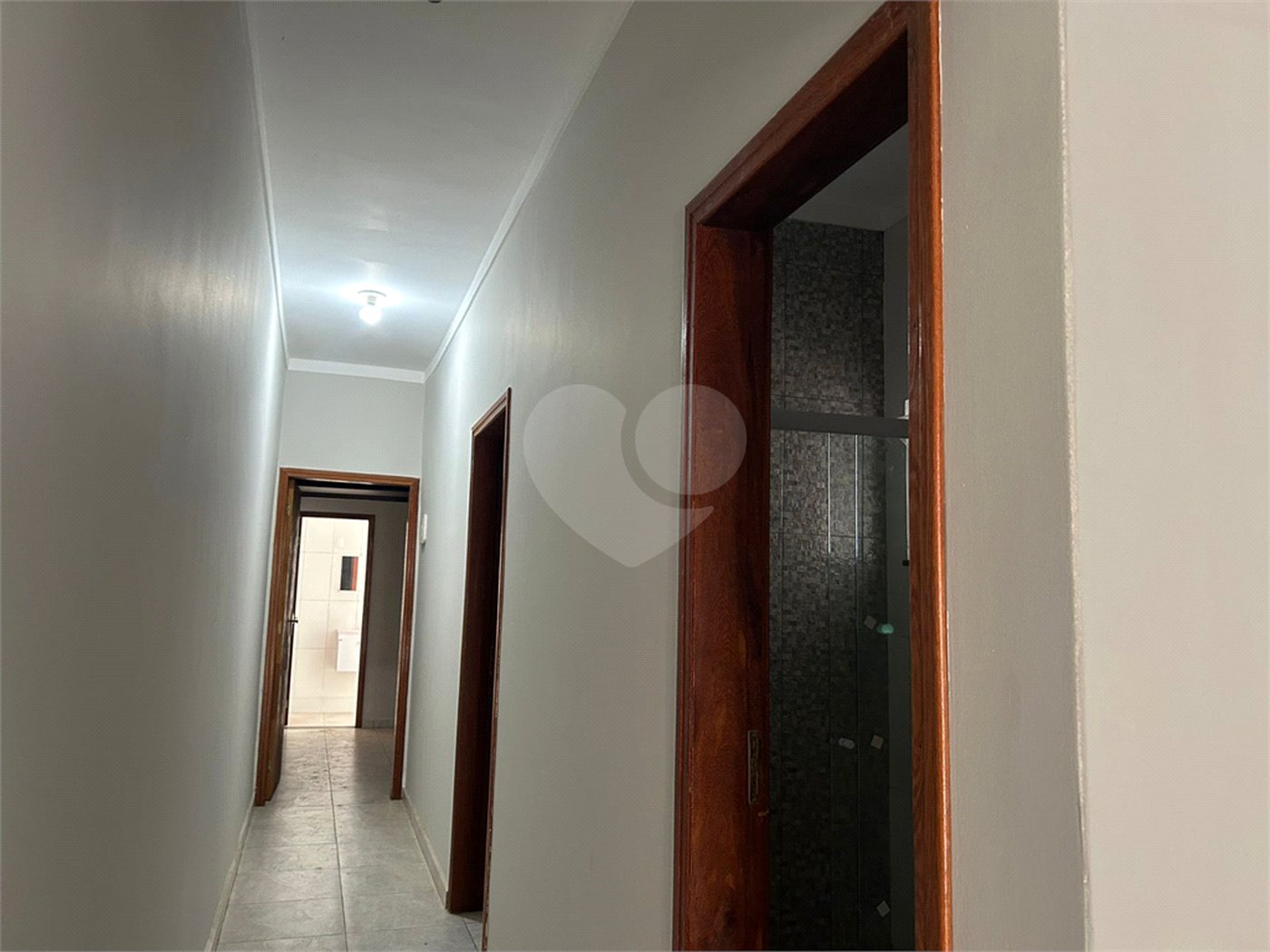 Casa à venda com 2 quartos, sendo 1 suíte, em Vila Santana, Itapetininga, SP