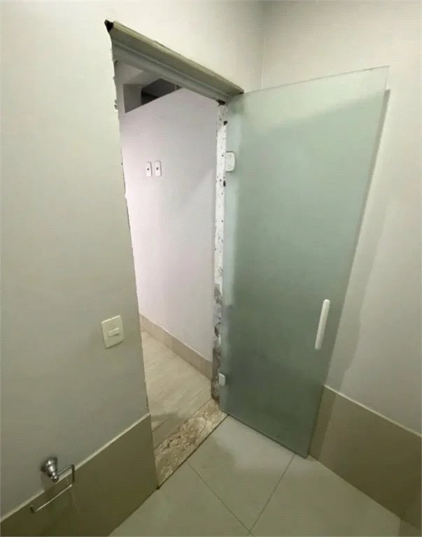 Sobrado à venda com 5 quartos em Santa Maria, Osasco, SP
