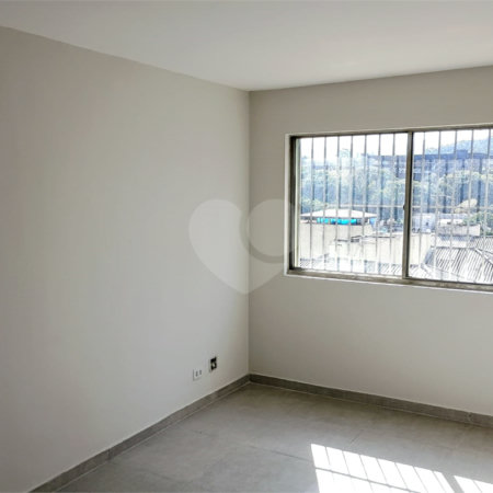 Apartamento à venda com 2 quartos em Vila Vitório Mazzei, São Paulo, SP