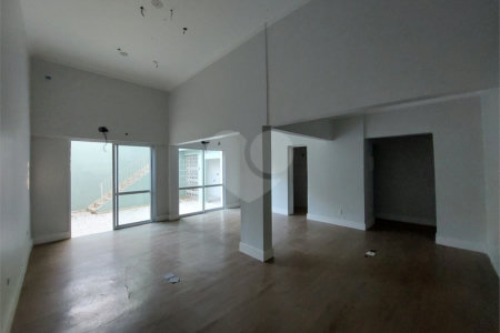 Casa à venda com 3 quartos em Brooklin, São Paulo, SP
