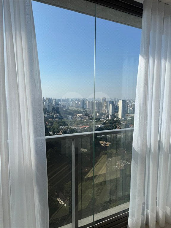Apartamento à venda com 2 suítes em Jardim Morumbi, São Paulo, SP