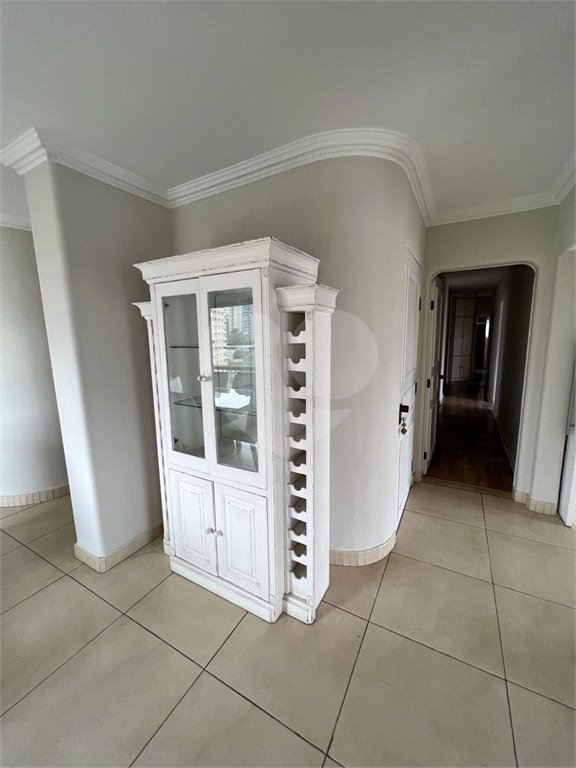 Apartamento à venda com 3 quartos, sendo 2 suítes,  em Vila Suzana, São Paulo, SP