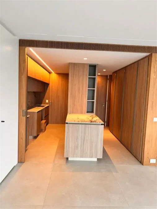 Apartamento para alugar com 4 quartos, sendo 3 suítes, em Pinheiros, São Paulo, SP