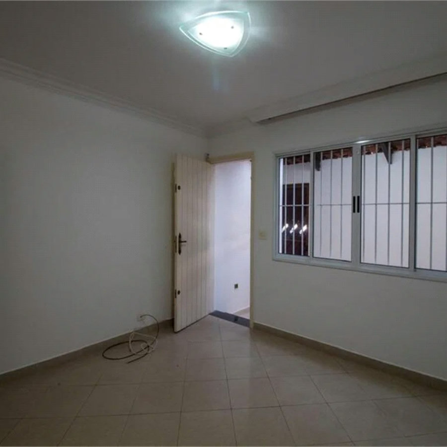 Casa à venda com 3 quartos, sendo 1 suíte, em Jardim Ester, São Paulo, SP