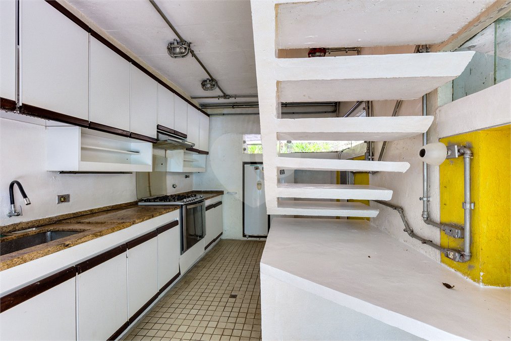 Casa de Vila à venda ou para alugar com 4 quartos, sendo 1 suíte, em Granja Julieta, São Paulo, SP