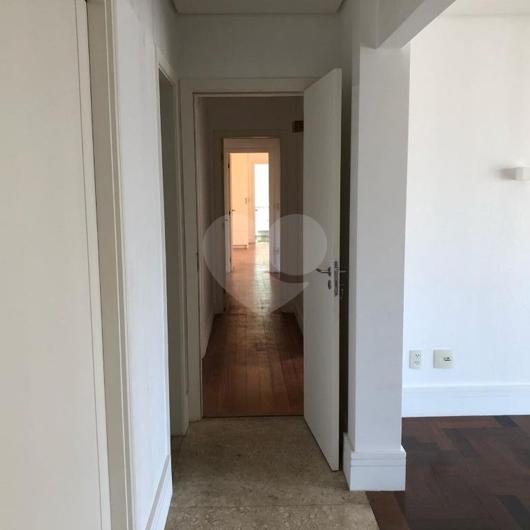 Apartamento à venda com 3 suítes em Vila Suzana, São Paulo, SP