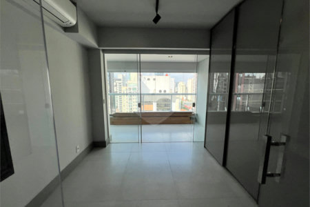 Apartamento à venda com 2 suítes em Indianópolis, São Paulo, SP