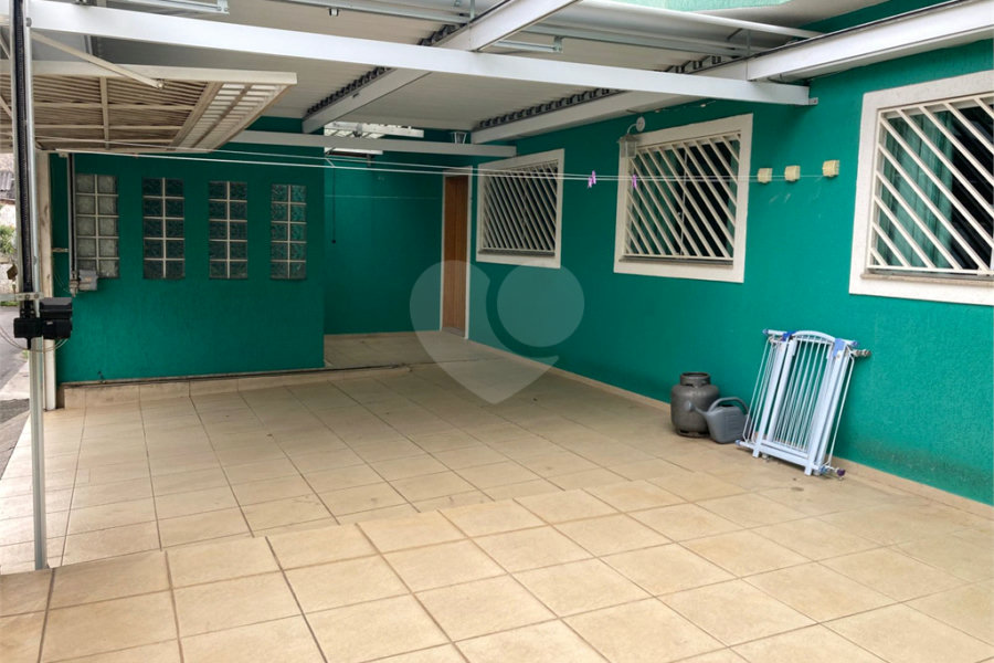 Sobrado à venda com 3 quartos, sendo 1 suíte, em Vila Constança, São Paulo, SP