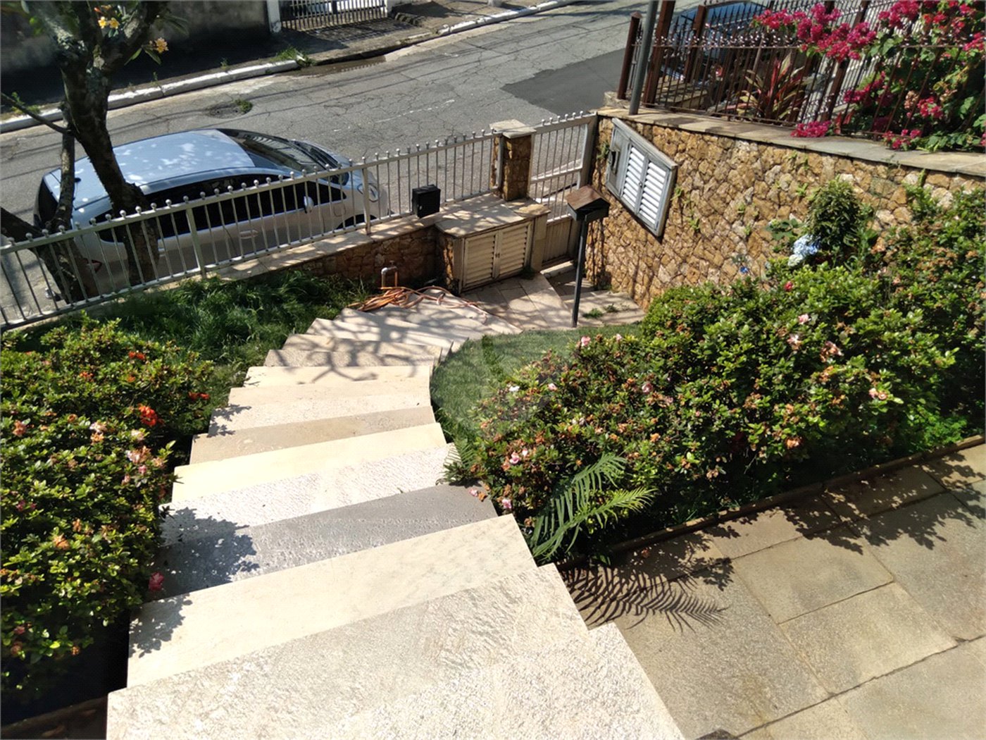 Casa à venda com 3 quartos, sendo 1 suíte, em Jardim França, São Paulo, SP