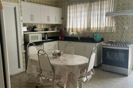 Casa à venda com 3 quartos, sendo 2 suítes, em Lapa, São Paulo, SP