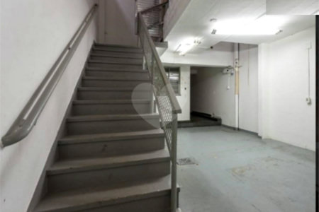 Casa à venda ou para alugar com 9 quartos em Vila Mariana, São Paulo, SP
