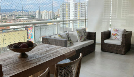 Apartamento à venda com 3 suítes em Lapa, São Paulo, SP