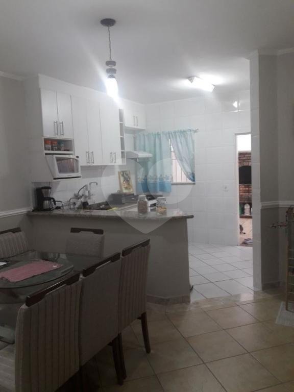 Sobrado à venda com 3 quartos, sendo 1 suíte, em Parque Vitória, São Paulo, SP